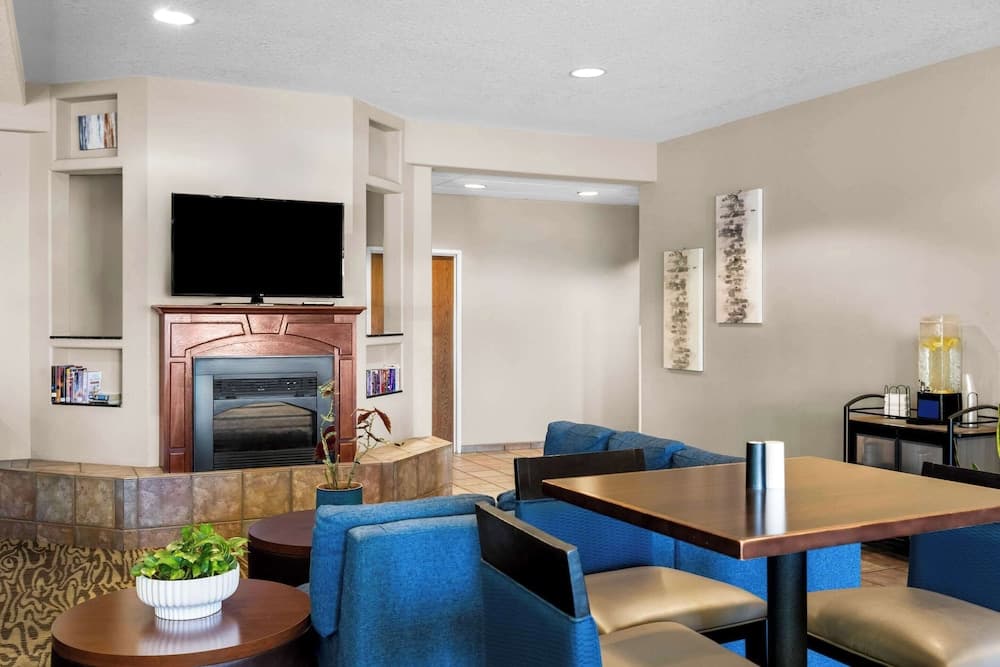 Comfort Inn & Suites Riverton