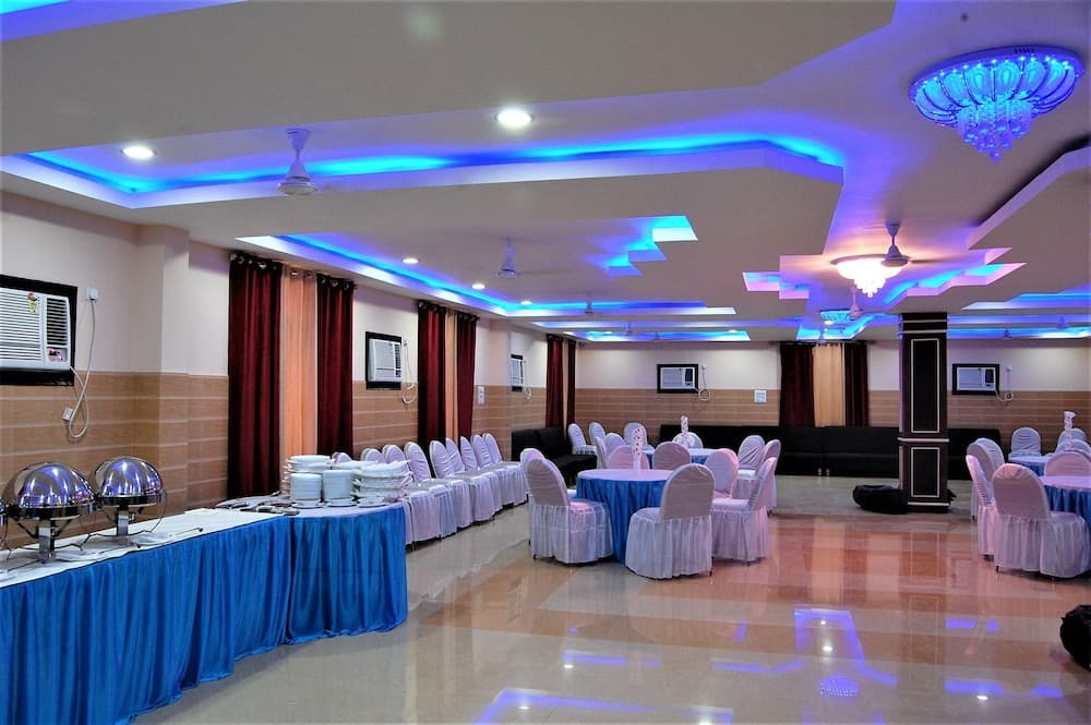 meeting & event spaces