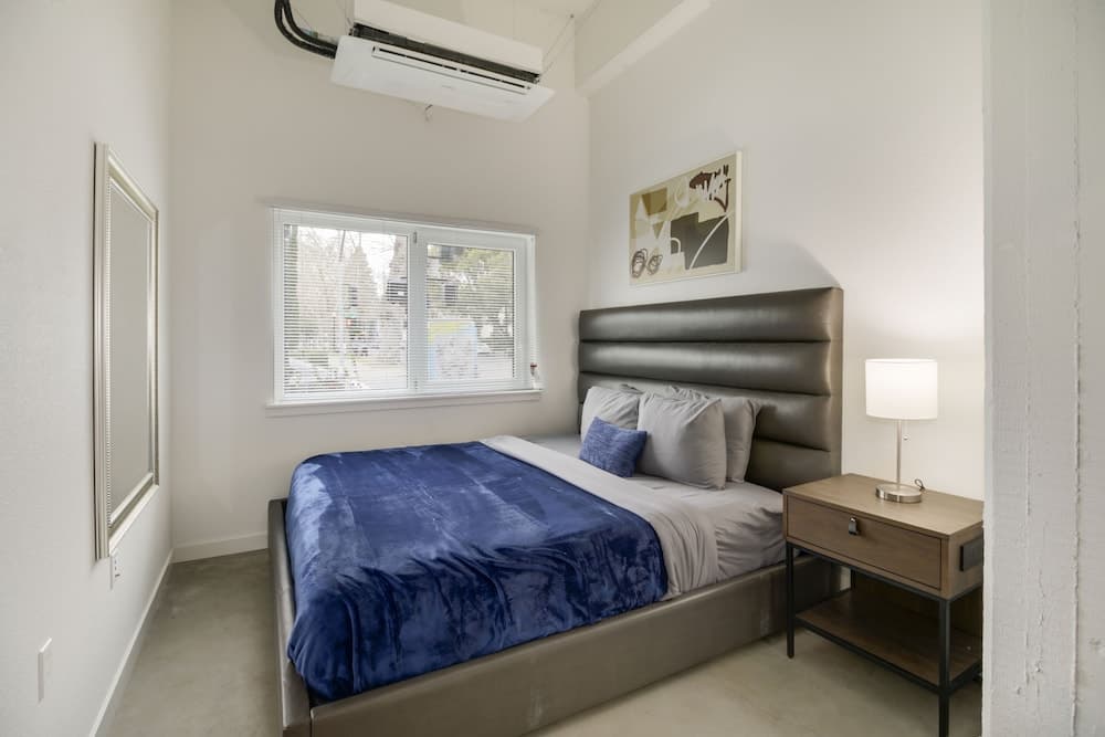 Midtown Apartments By Barsala