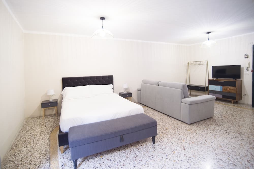 La Piazzetta Rooms