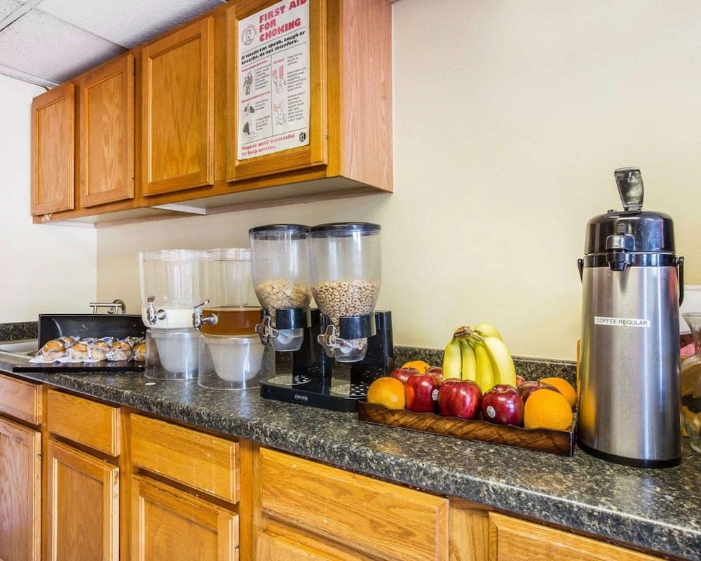 Econo Lodge Jonesboro - Atlanta South