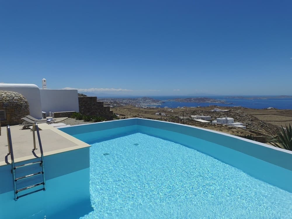 Villa DeLucien