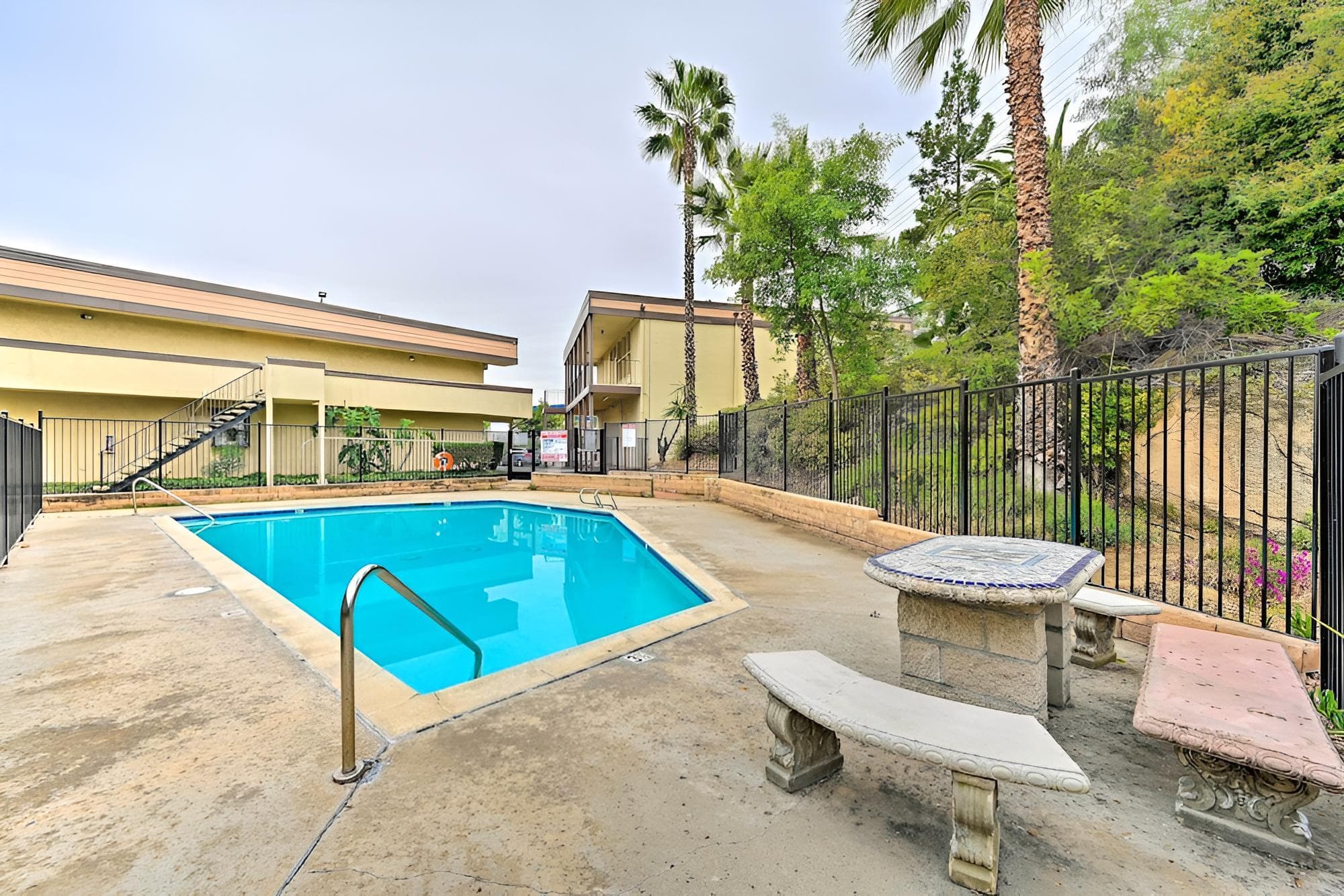 El Cajon Condo: 18 Mi to Downtown San Diego!