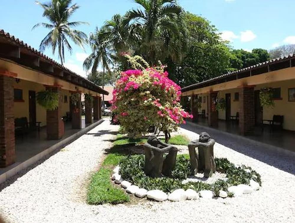 Las Espuelas Hotel