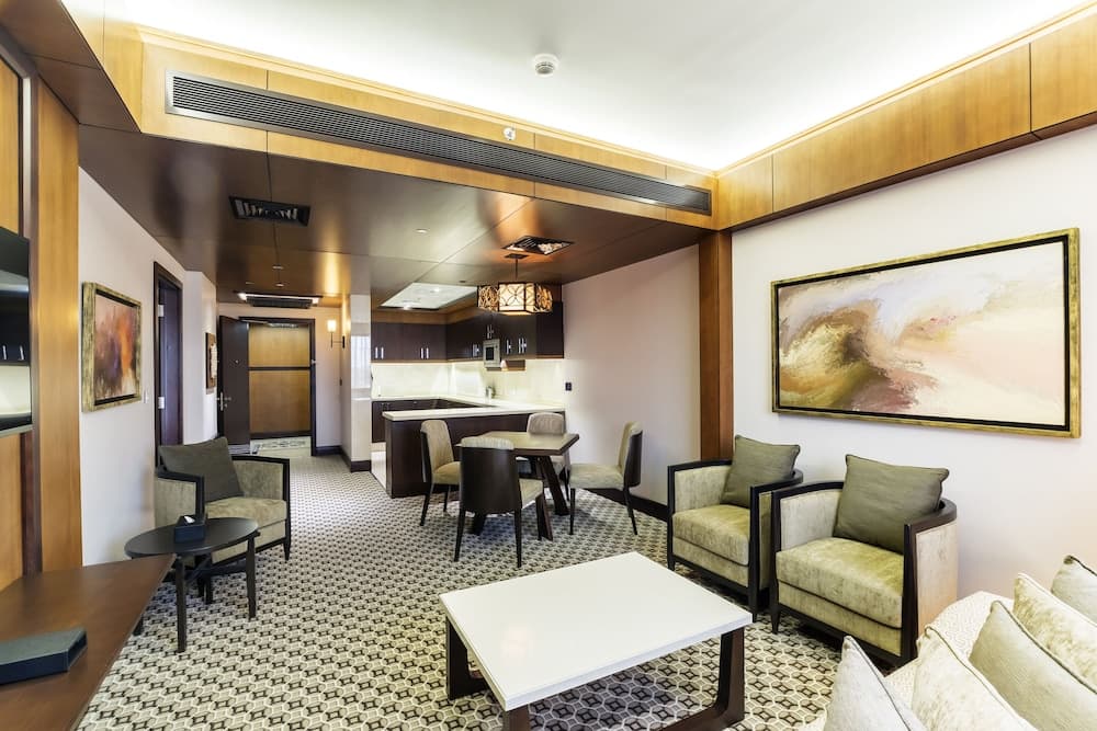 Ayla Grand Hotel