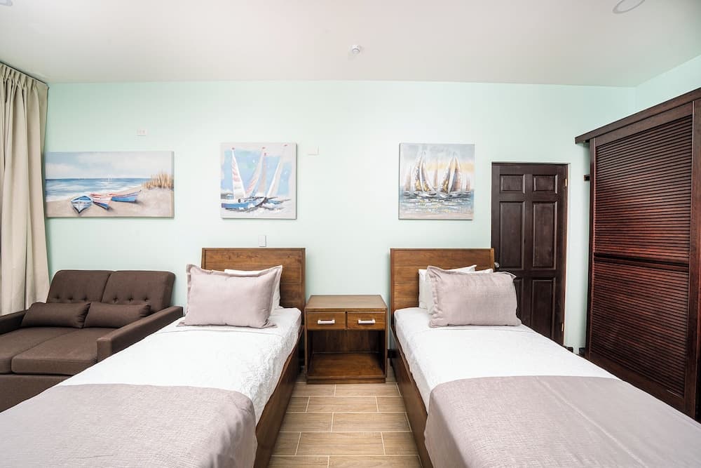 Beachfront Bungalows Hotel