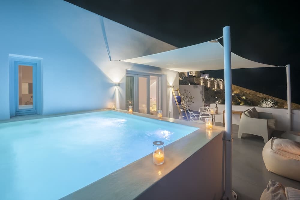 Santorini Heights