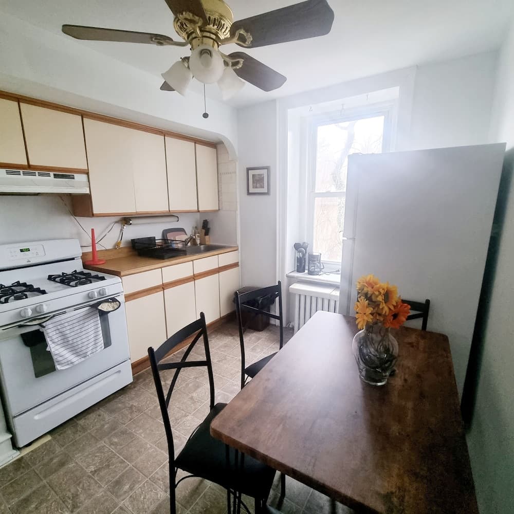 2 Bedroom 1 Bath Apartment