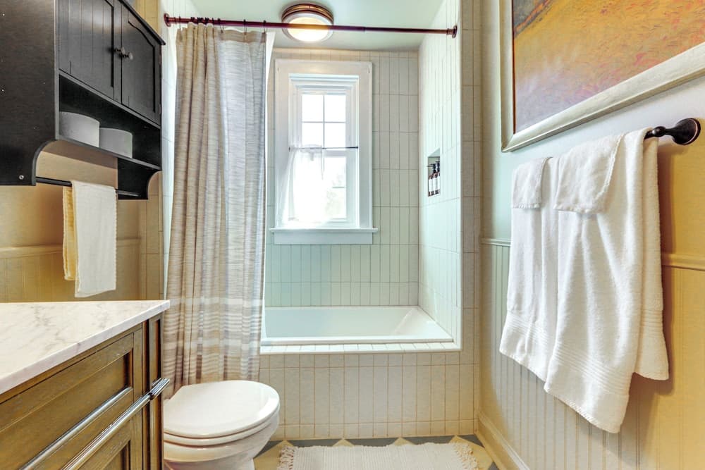 Walkable Location: Historic Home in Charles Town!