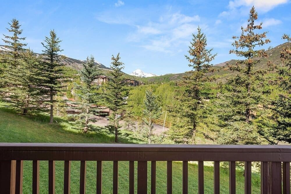 Snowmass Getaway Wraparound Decks & Valley Views - 229 #35 by RedAwning