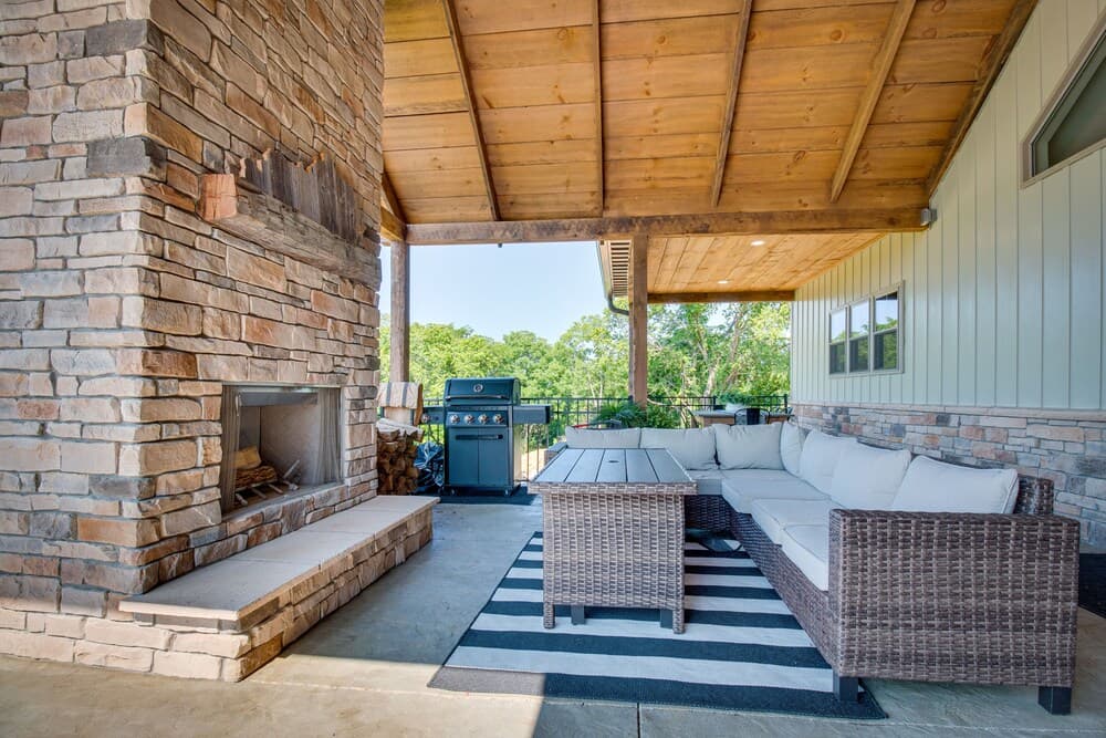 Idyllic Williamstown Retreat w/ Hot Tub & Pool!