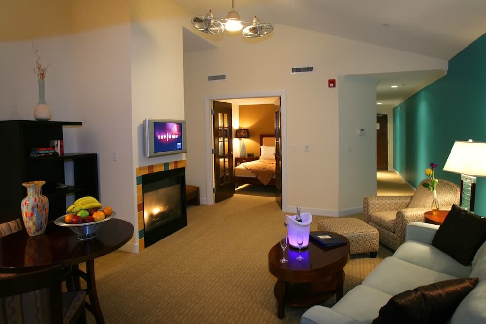 Hotel Blue