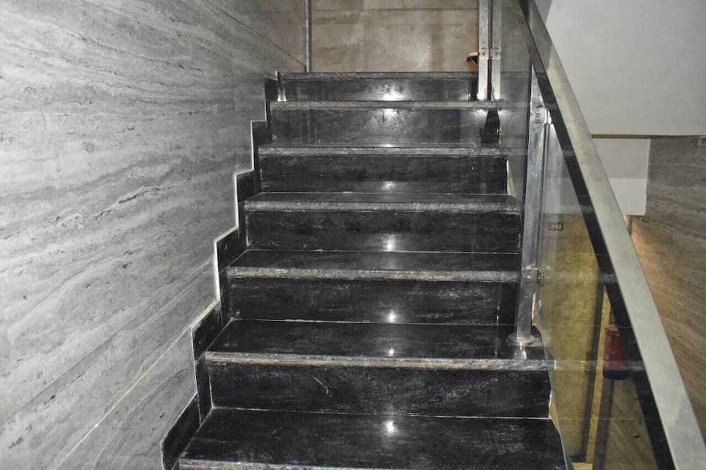 Shri Balaji Dham Hotel