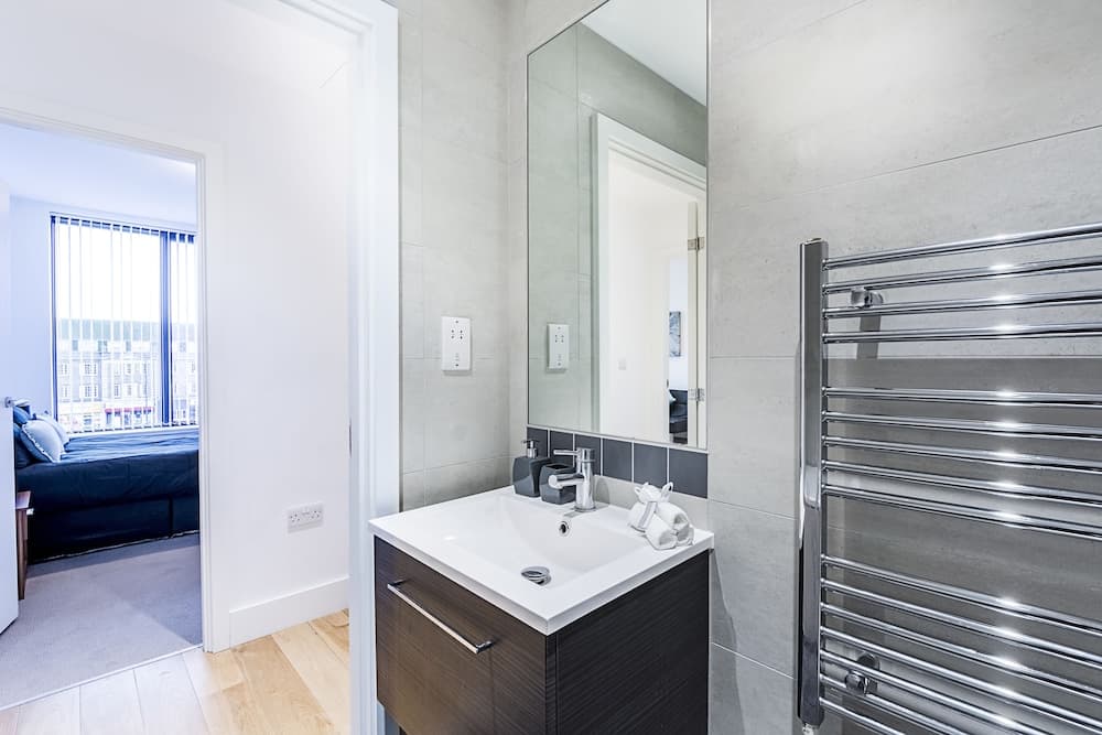 Cornwall House Apartments