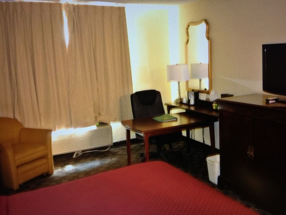 Quality Inn Saint Louis Airport