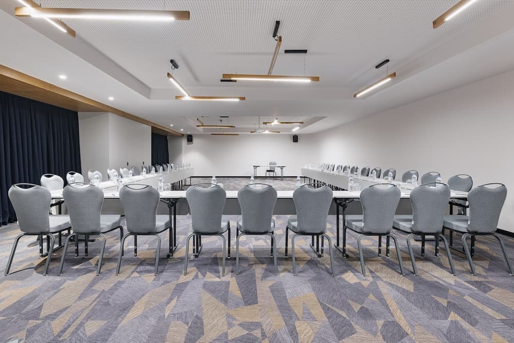 meeting & event spaces
