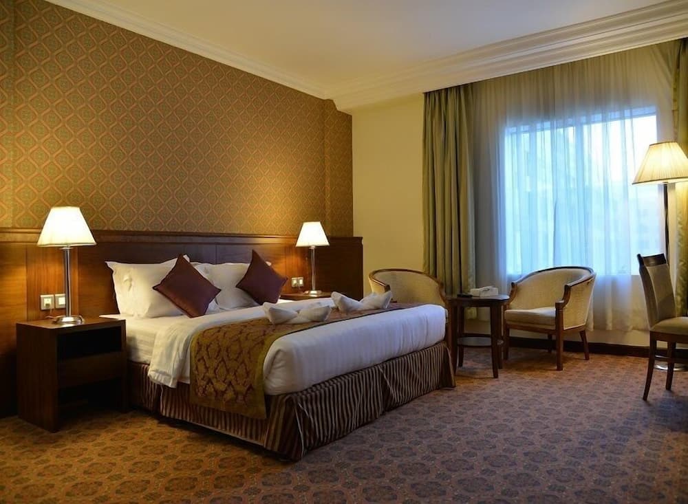 Nozol Royal Inn Hotel