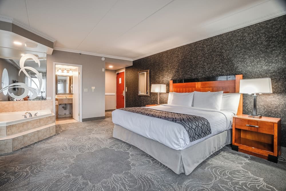 Monte Carlo Inn Barrie Suites