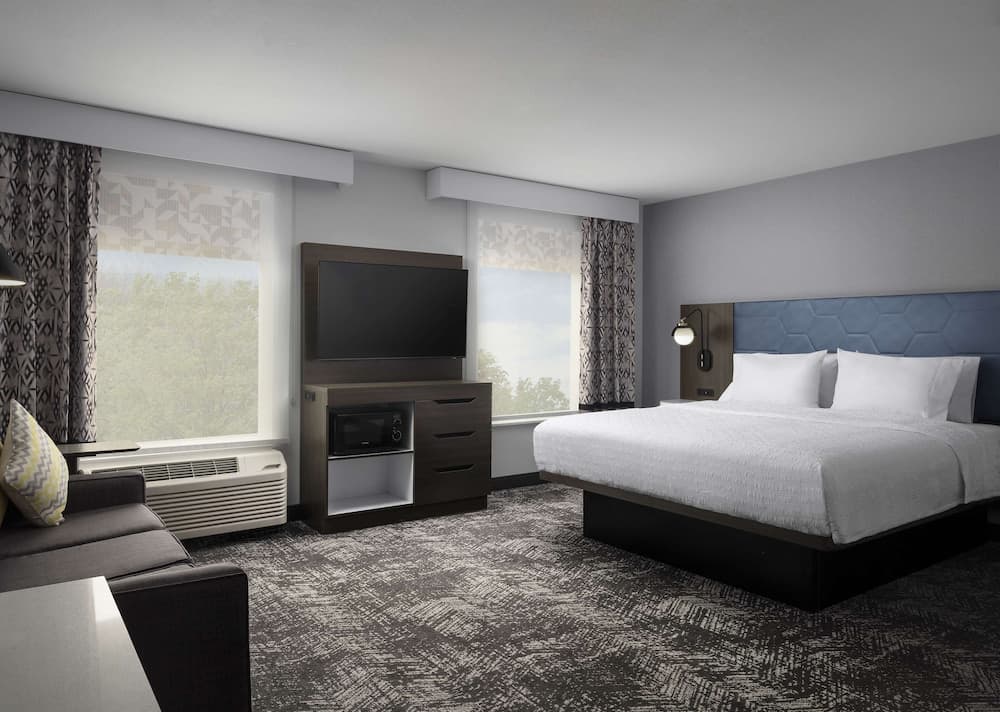 Hampton Inn & Suites Dallas-DFW ARPT W-SH 183 Hurst