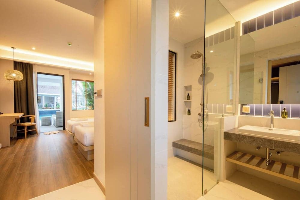 Lalynn Resort & Villas