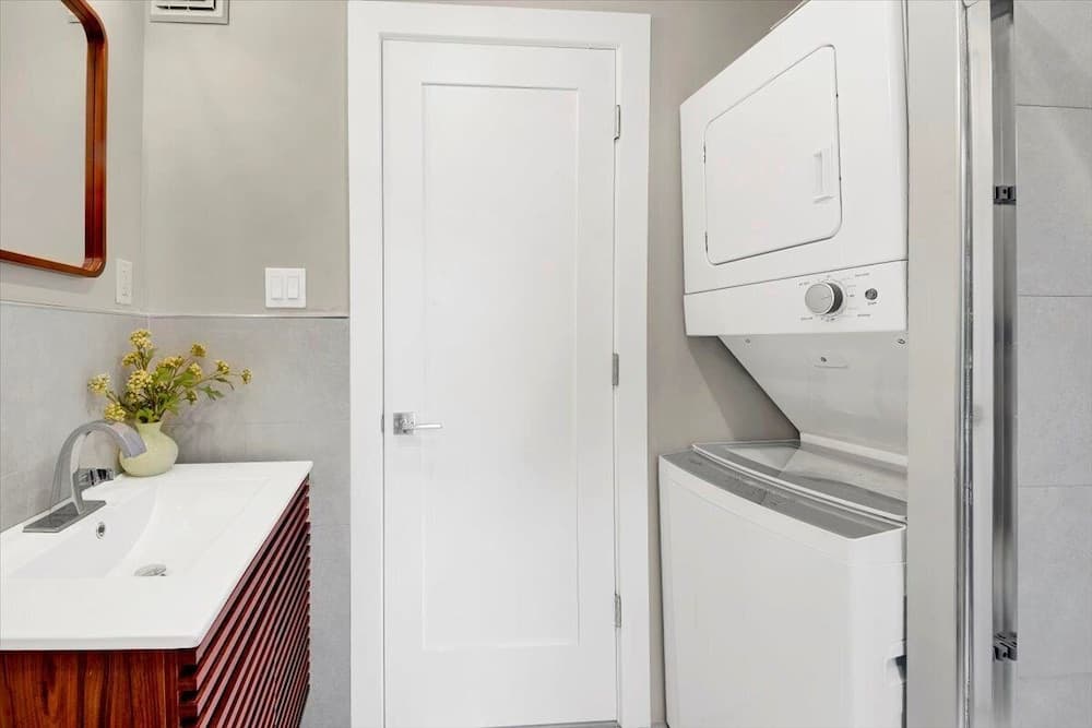 Modern Comfort in the Heart of NYC
