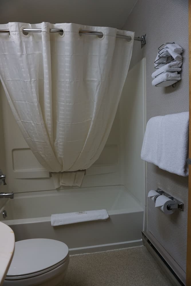 CenterWay Hotel Tonawanda