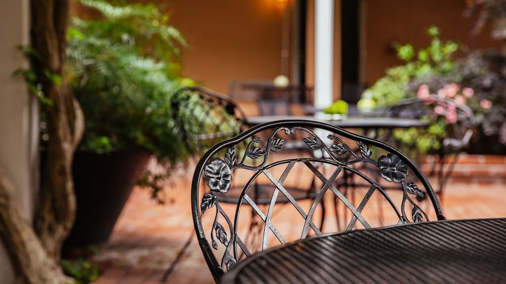 Elliott House Inn