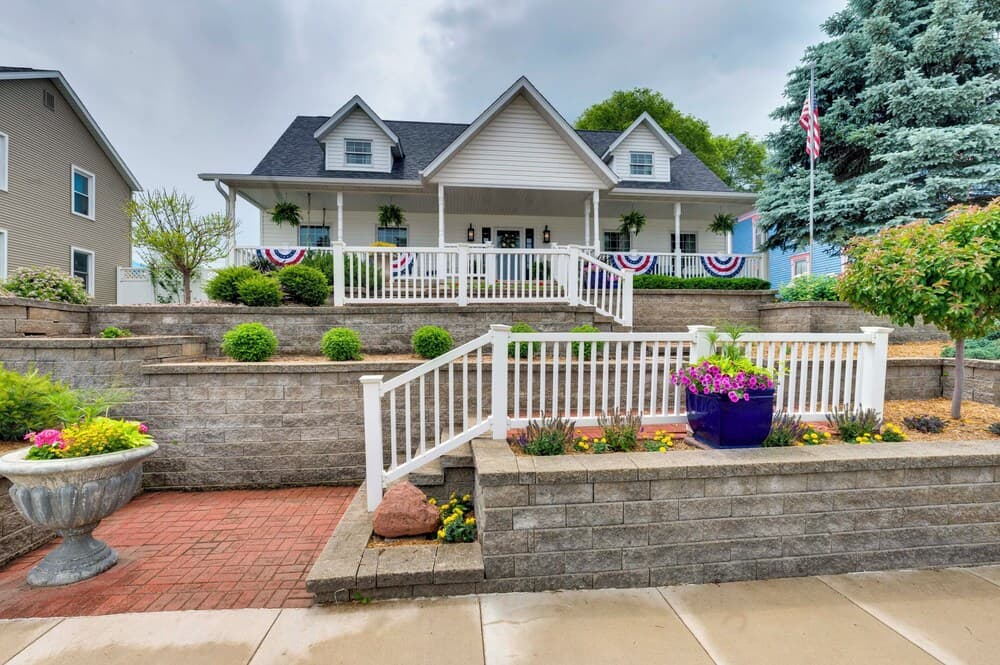 Game Room + Patio: 'bremer House Waverly Rental'