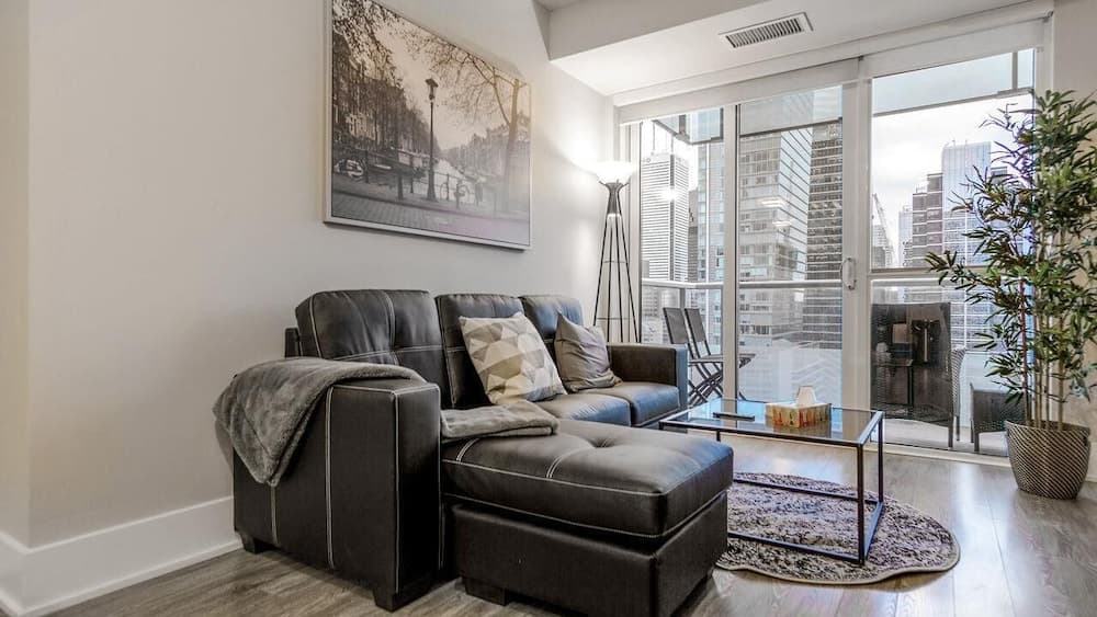 Skyline Suites - Next to MTCC, ACC & CN Tower