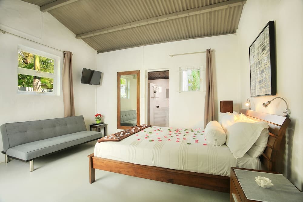 Esprit Libre Restaurant and Guest House