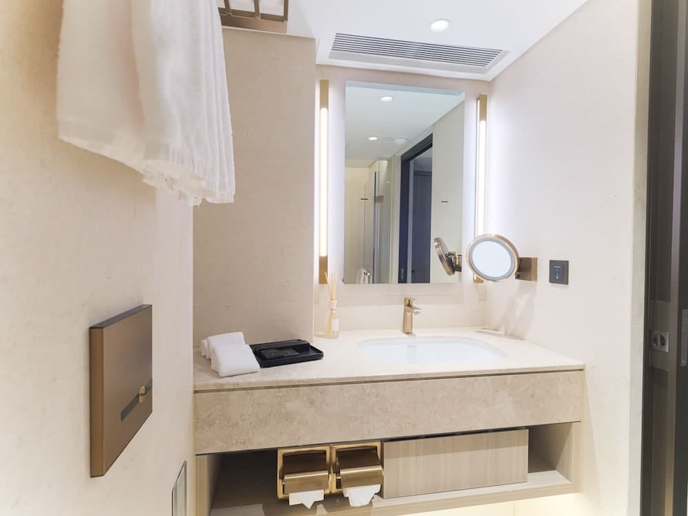 The Bauhinia Hotel - Central