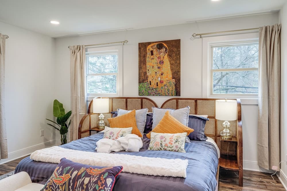 Upscale Family Retreat Near DC & Georgetown!