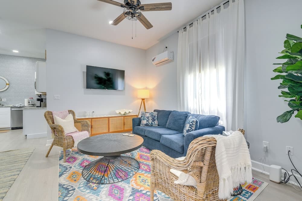 Walk to The Strand: Home in Historic Galveston