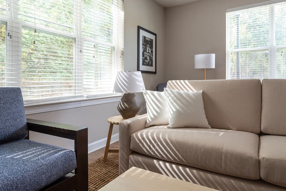 Kasa FreeMoreWest Charlotte