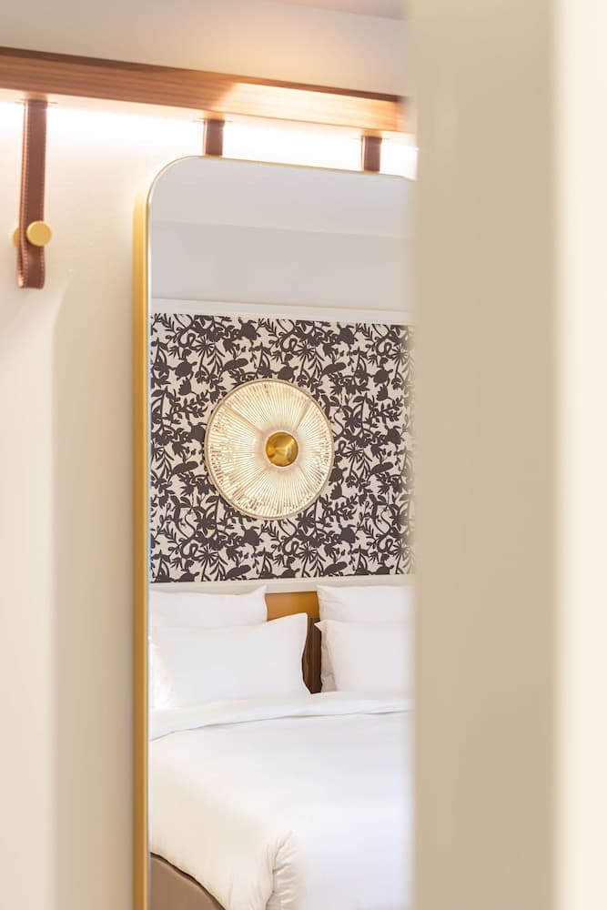 Hotel Yac Paris Clichy, A Member Of Radisson Individuals