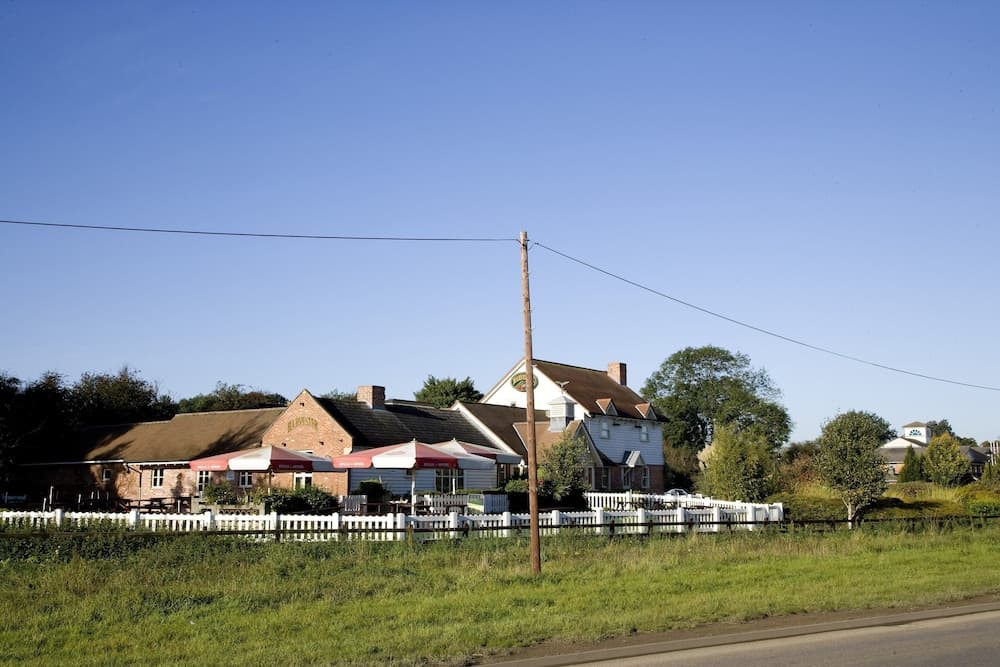 Premier Inn Luton South - M1 J9