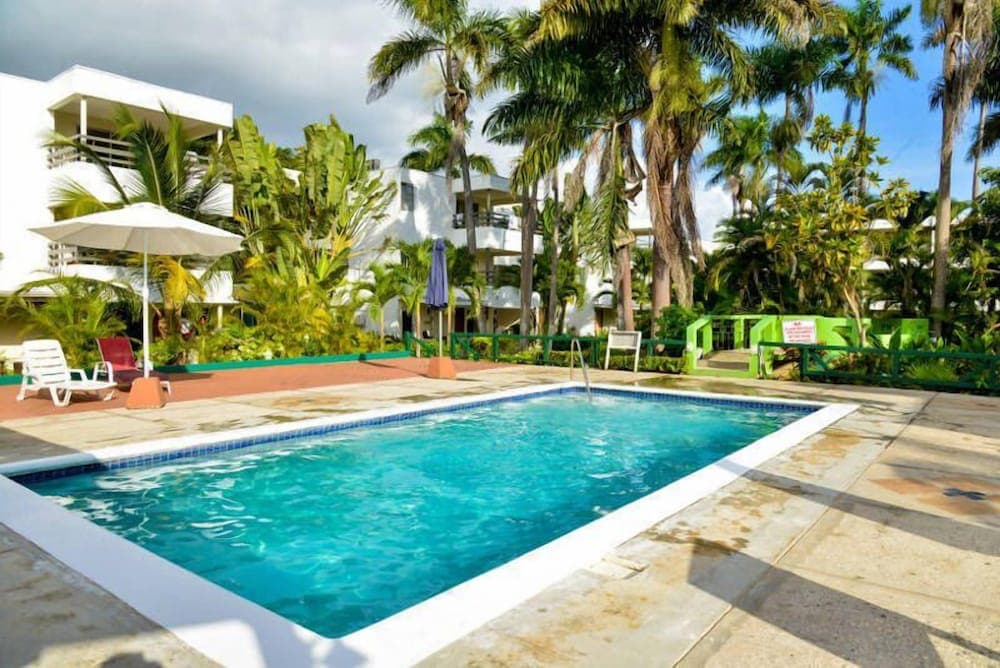 Negril Beach Club