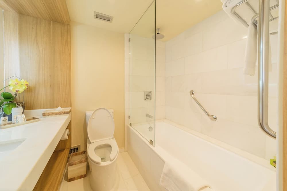 Real InterContinental San Salvador at Metrocentro Mall by IHG