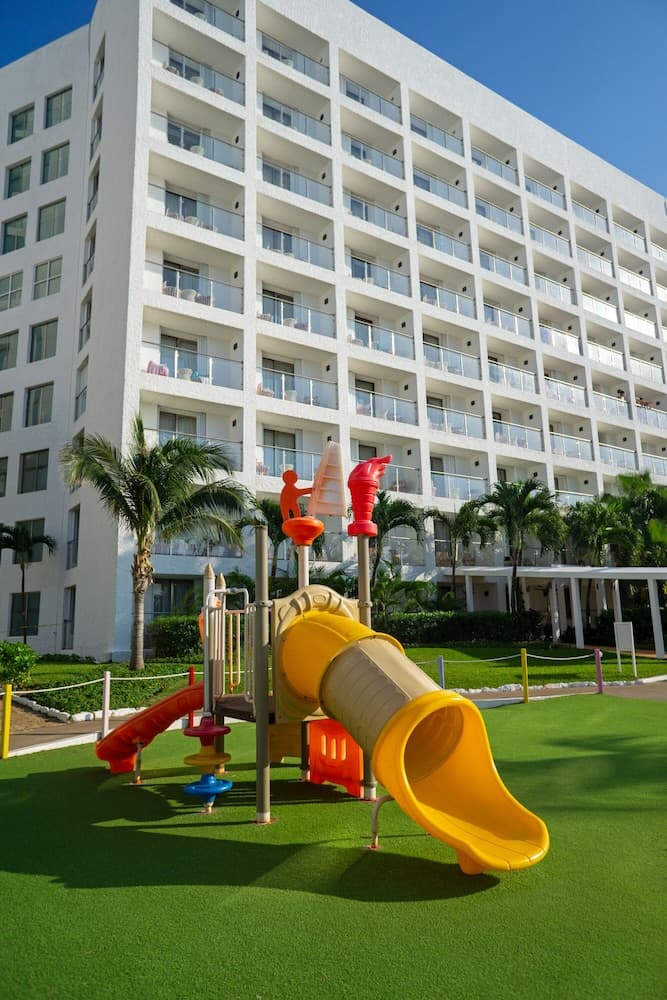 Sunset Royal Beach Resort - All Inclusive