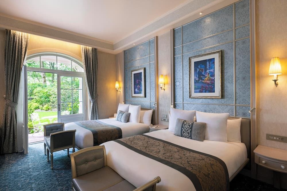 Disneyland® Hotel