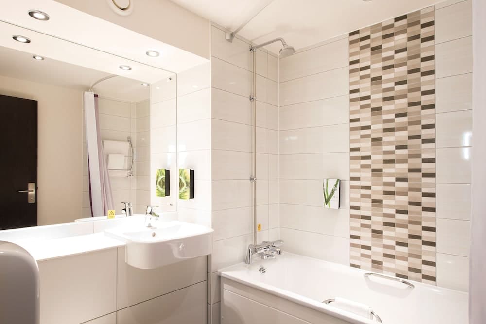 Premier Inn London Kingston Upon Thames