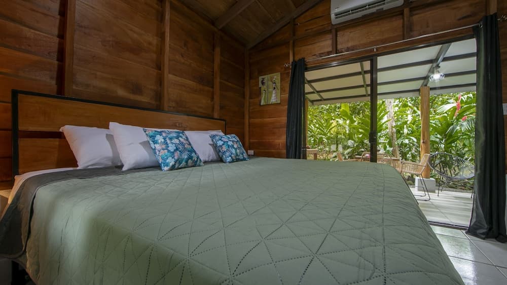 Eden Organic Farm & Bungalows