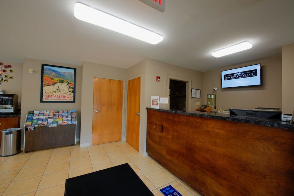 Brentwood Inn & Suites