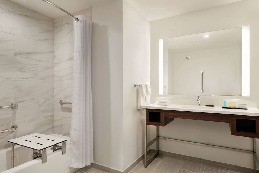 Embassy Suites by Hilton Noblesville Indianapolis Convention Center