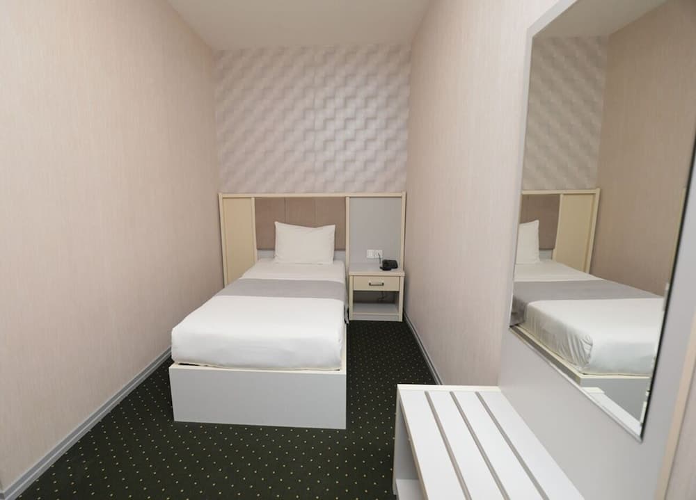 Nerimanov ALTUS Hotel & Restaurant