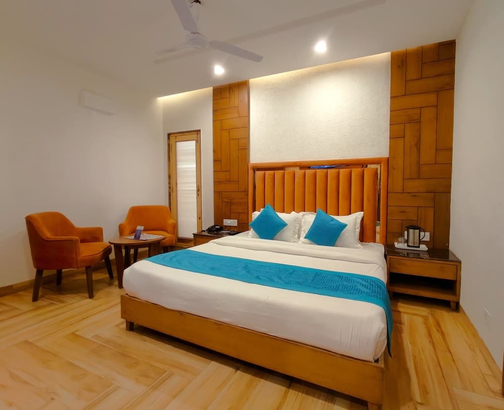 Luxury Inn by Stotrak Hotels