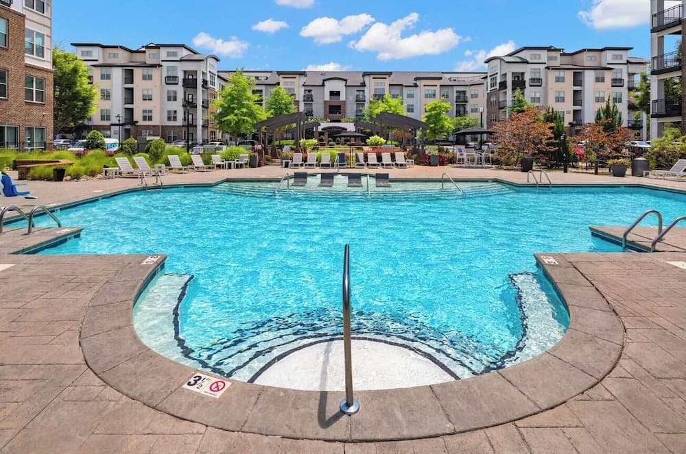 Landing Charlotte Apartments
