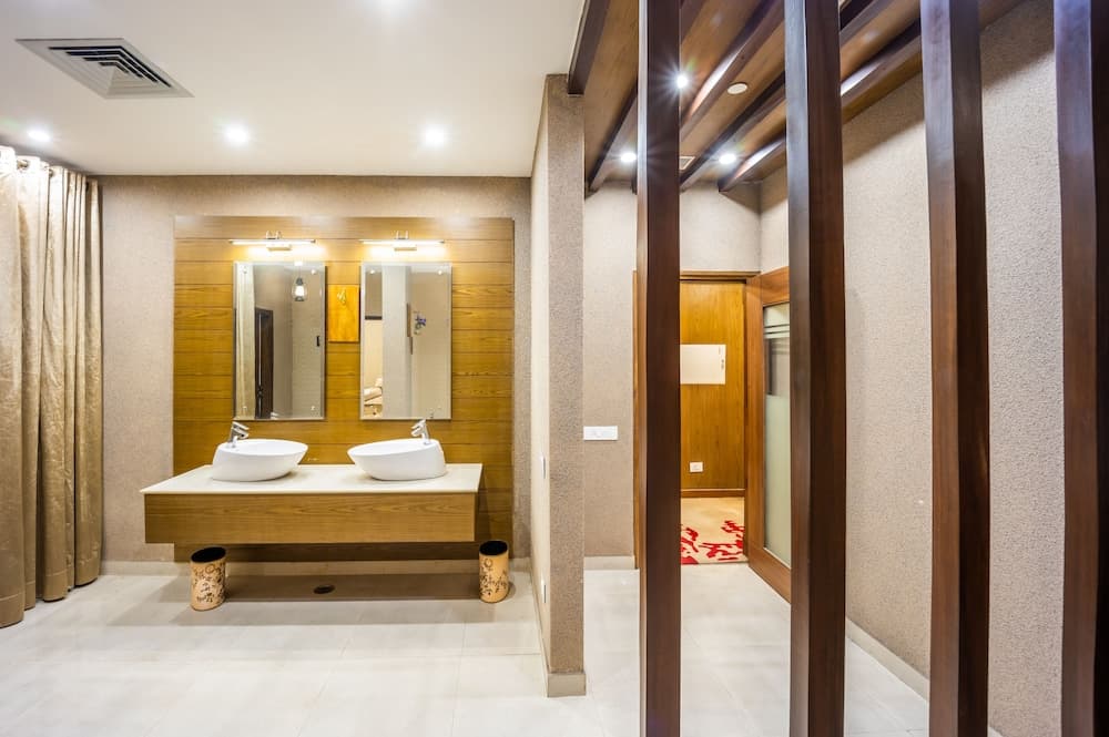 Hotel Shanti Palace
