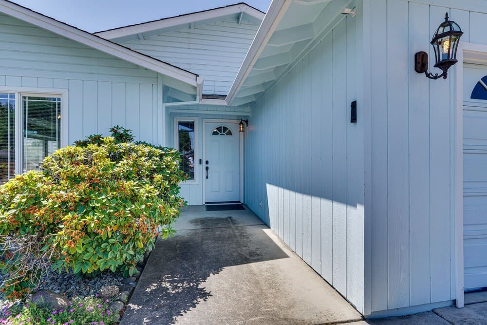 Charming Rogue Valley Home in Central Point!