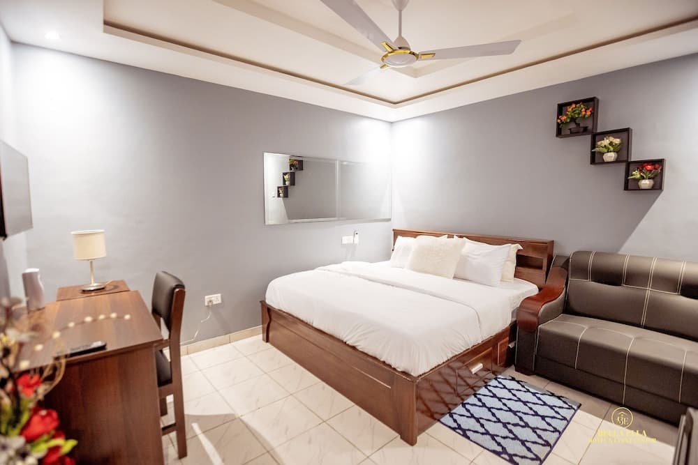 Bella Ella Hotel